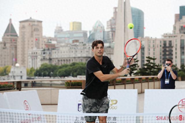 界展现步行 界展现步行